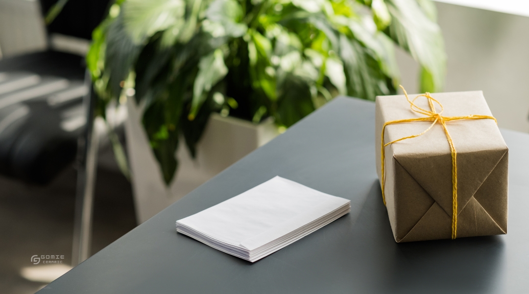 anh bo qua tang doanh nghiep gom su bat trang