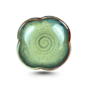 Đĩa Chấm Bát Tràng Dáng Bốn Cánh D9 – Men Rêu Hỏa Biến Thủ Công