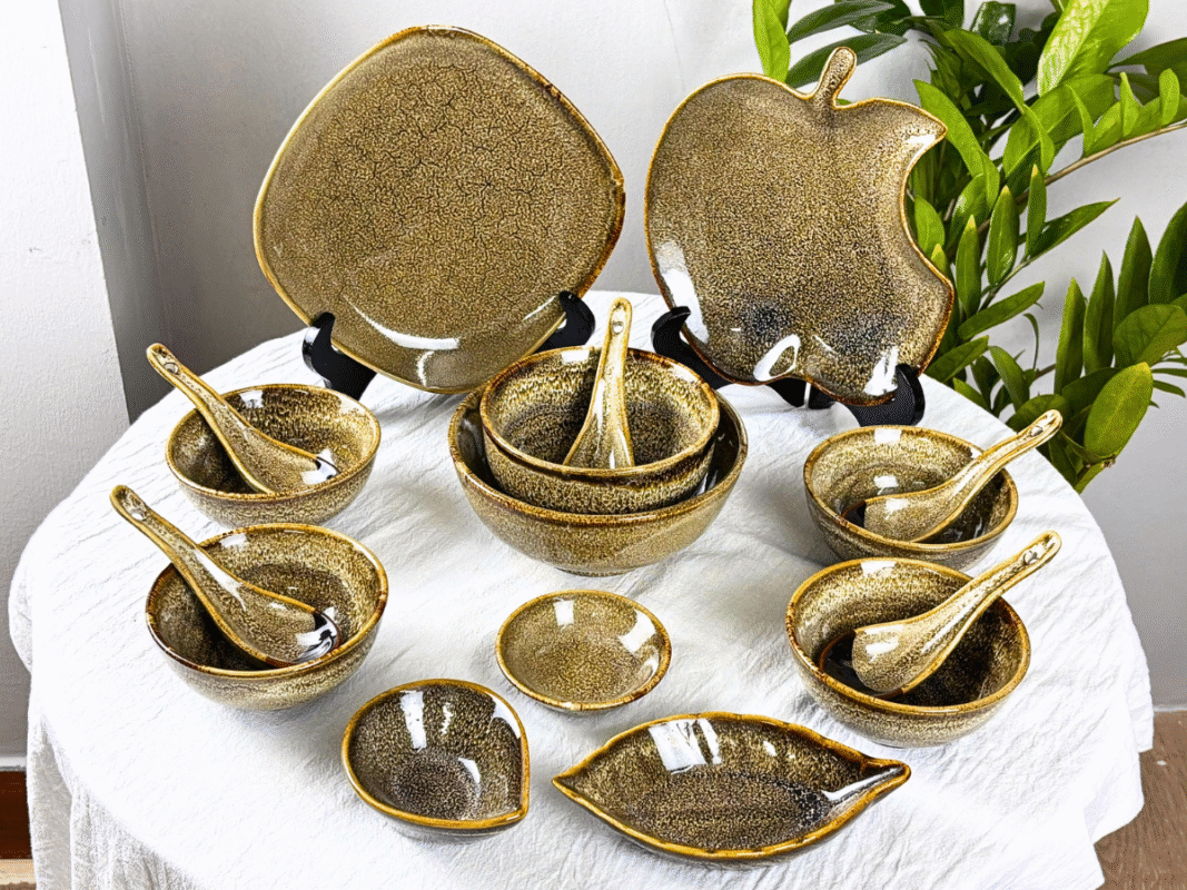 Bộ đồ ăn nhà hàng in logo men gấm vàng