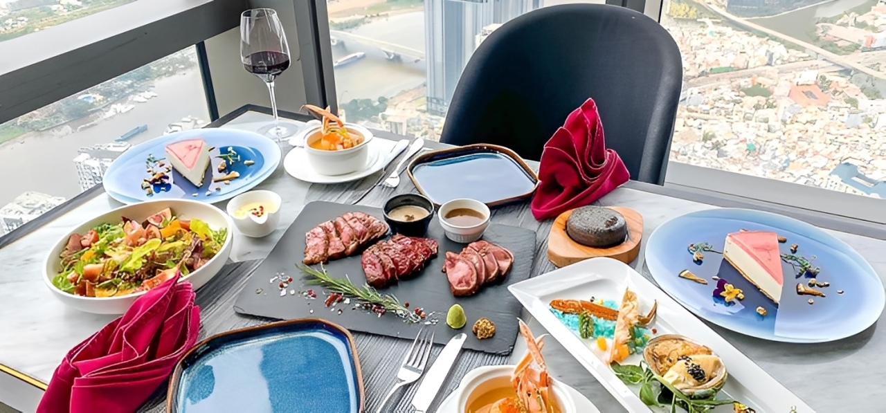 Bày trí bộ đồ ăn gốm sứ men hỏa biến
