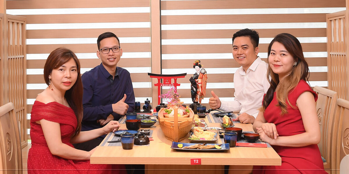 Bộ đồ ăn nhà hàng