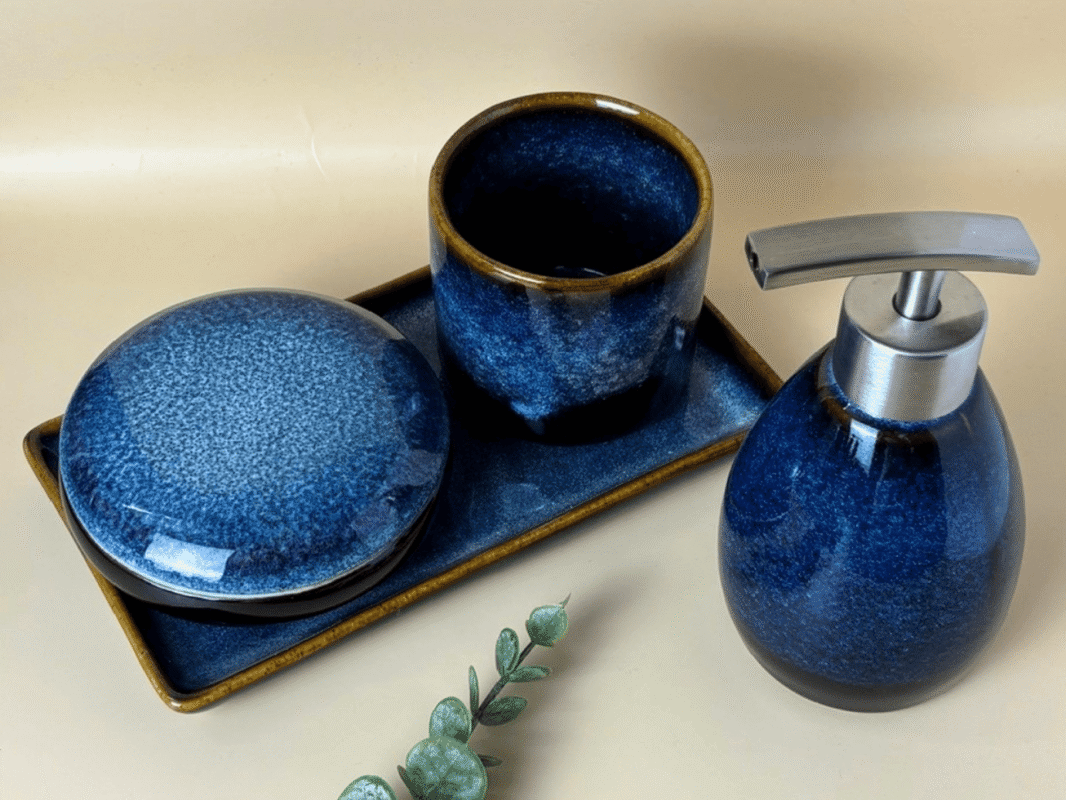 Bộ đồ dùng nhà tắm gốm sứ