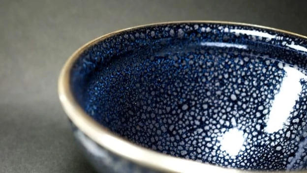 Chén trà Thiên Mục cổ đại thời Tống, men hỏa biến Trung Quốc quý hiếm